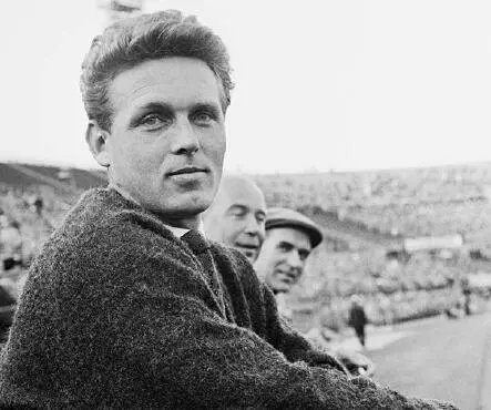 Tausendsassa Gerhard Hanappi im Stadion seines geliebten Rapid Wien 1961 Das - фото 23