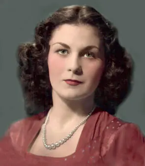 Lydia García de Fernández madre de Vivian La Habana Cuba ca 1935 A los - фото 6