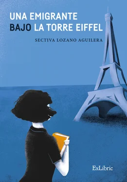 Sectiva Lozano Aguilera Una emigrante bajo la Torre Eiffel обложка книги
