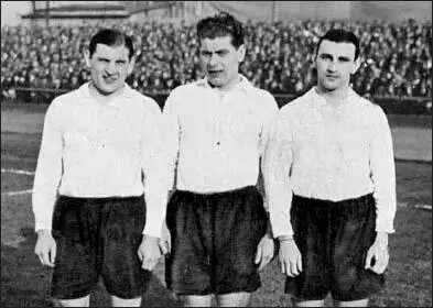 Fortunas Internationale Ernst Albrecht Paul Janes und Tau Kobierski in roten - фото 12