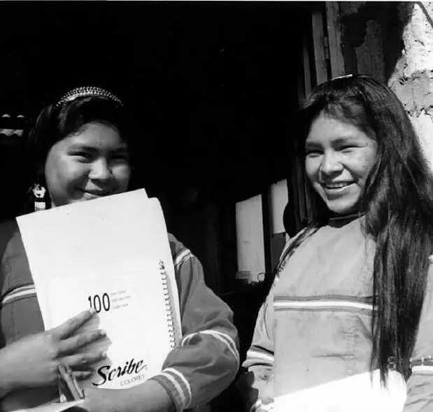 Alumnas del centro educativo Tatutsi Maxakwaxi secundaria que los propios - фото 10