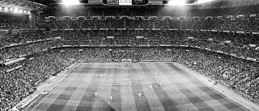 Zu Besuch im Estadio Santiago Bernabéu um Raúl am Ball erleben zu können Ein - фото 8