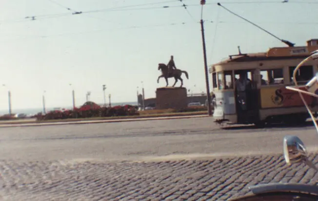 Oporto Glorieta Joao VI De regreso me paré en otro chiringuito del paseo - фото 12