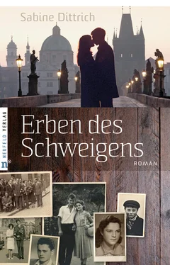 Sabine Dittrich Erben des Schweigens обложка книги