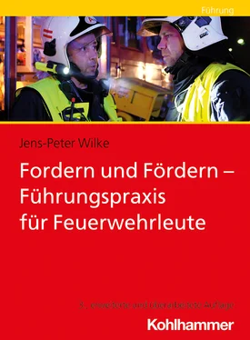 Jens-Peter Wilke Fordern und Fördern - Führungspraxis für Feuerwehrleute обложка книги