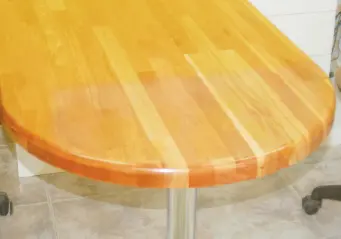 Encimera realizada con tablero alistonado de madera maciza Un tipo de tablero - фото 81