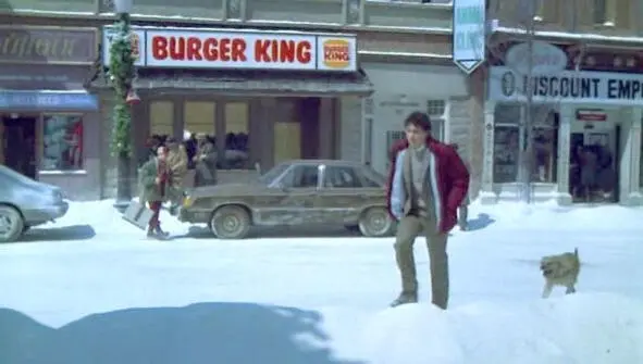 Gremlins Joe Dante 1984 burger bɜ gər сущ 1 гамбургер бургер - фото 5