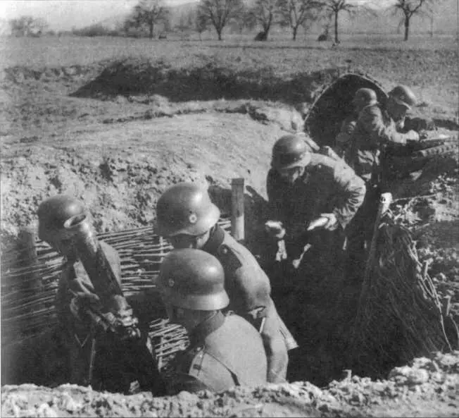 Вермахт являлся не единственной военной структурой в Германии занимавшейся в - фото 11