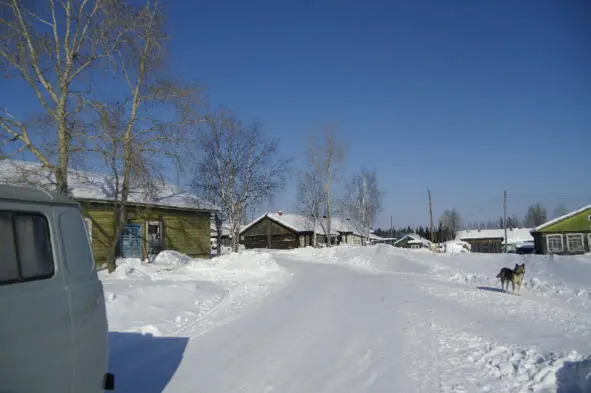 В глуши стоит УстьЧуласа Белымбело вокруг поселка Всего одна там улица - фото 10