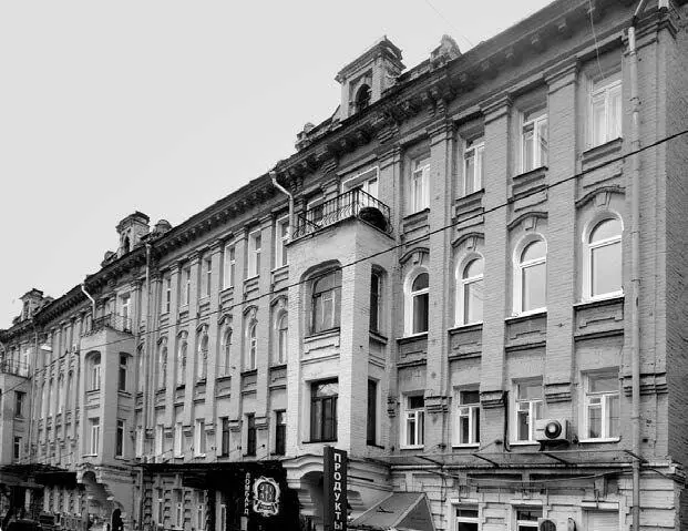 В этом доме в третий раз арестовали Ярослава Смелякова Есть и другая версия - фото 13