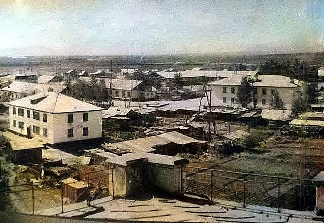 Фото 9 архив АНДорожевца Начало 70х 2 двухэтажных дома для семей - фото 11