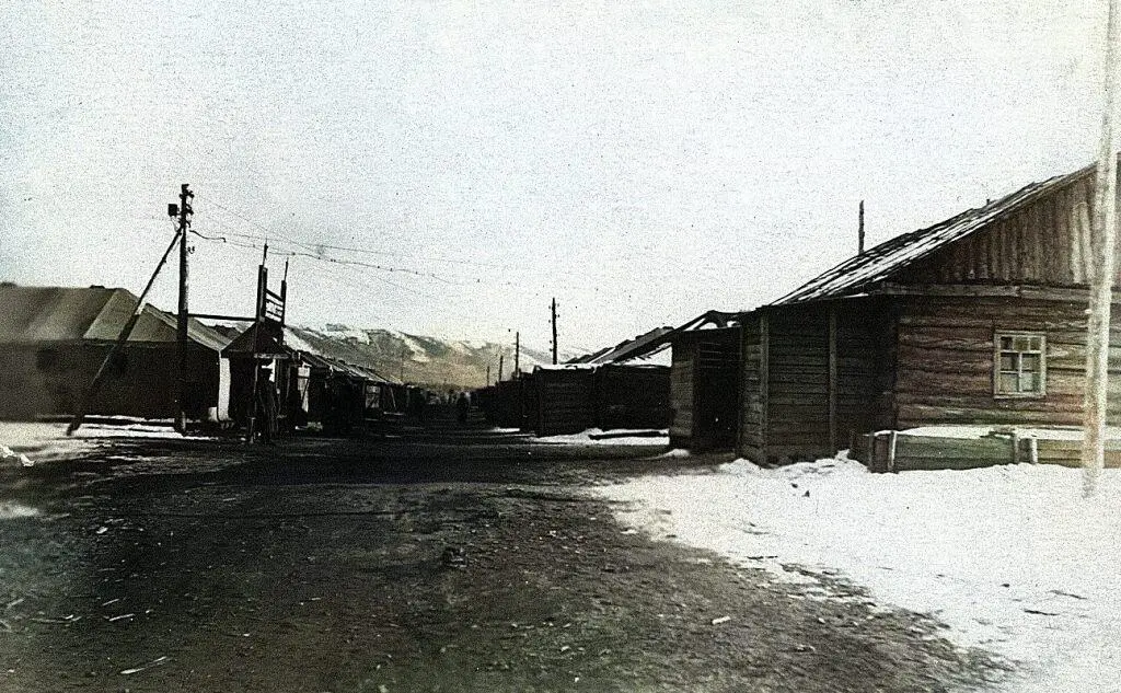 Фото 5 архив АНДорожевца Осень 1937 г Первая улица посёлка Дебин Она - фото 5