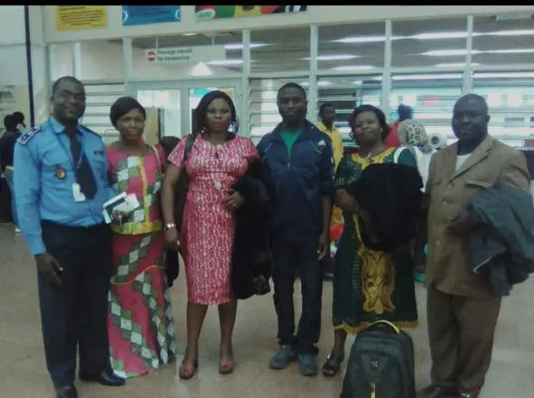 family photo at airport in 2015 I finished high school in June 2014 best - фото 1