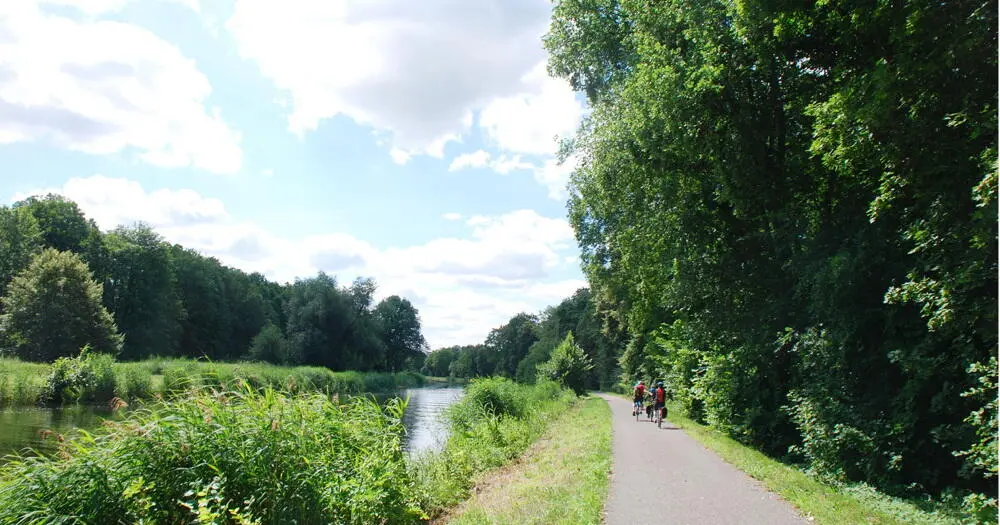 In Oranienburg startet die Radtour und verläuft immer auf dem - фото 2