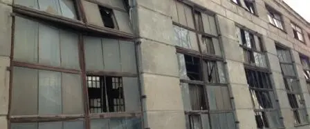 Пострадавшие цеха Коркинского электровозоремонтного завода Та же - фото 6