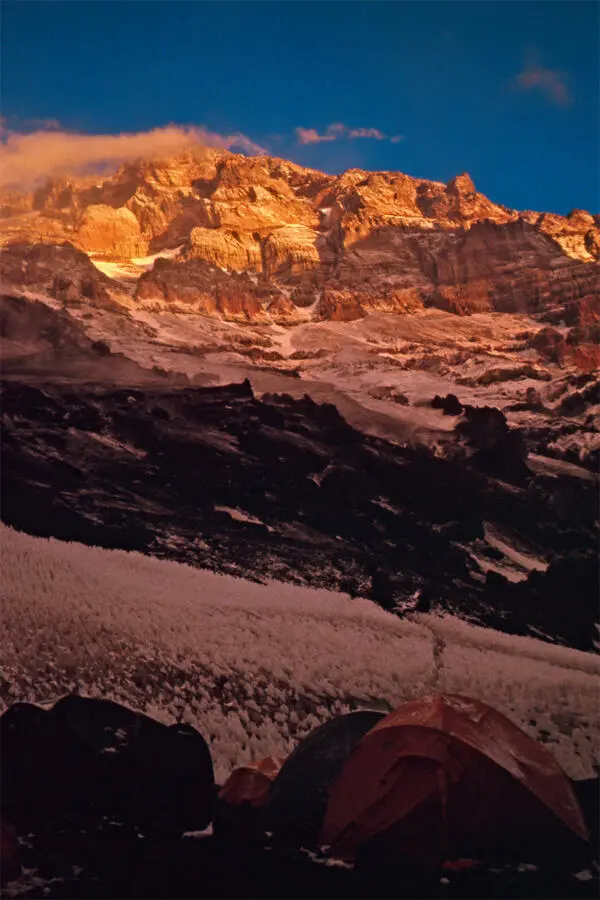 Aconcagua im Abendlicht Hier beginnt die lange technisch anspruchslose - фото 15
