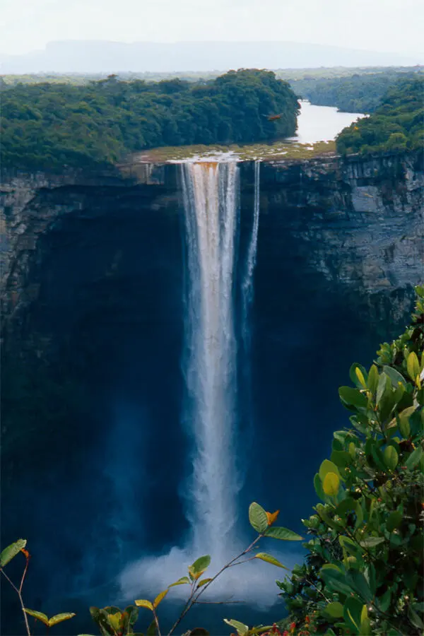 KaieteurFall Guyana Wochen und monatelang bin ich nun mit meinem Rucksack - фото 9