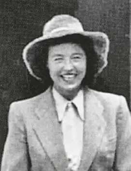 Archiv Ingrid Runggaldier Bozen Als Älteste von fünf Geschwistern kam Paula - фото 36