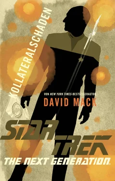 David Mack Star Trek - The Next Generation: Kollateralschaden обложка книги