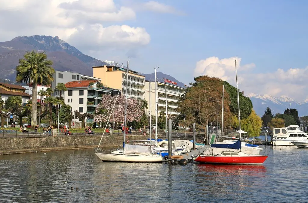 Locarno Im Saal des Pakts von Locarno sind nicht nur Tintenfass und Stempel - фото 13