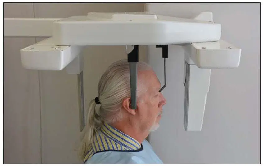 Fig 23Proper patient positioning for a PA cephalogram Patient Protection - фото 12