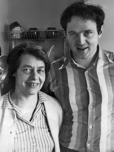 Лариса Богораз и Павел Литвинов Конец 1960х Мемориал Все это - фото 51