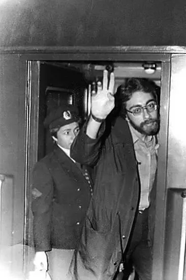 Отъезд в эмиграцию с Киевского вокзала 28 октября 1984 Из архива Виктора - фото 123