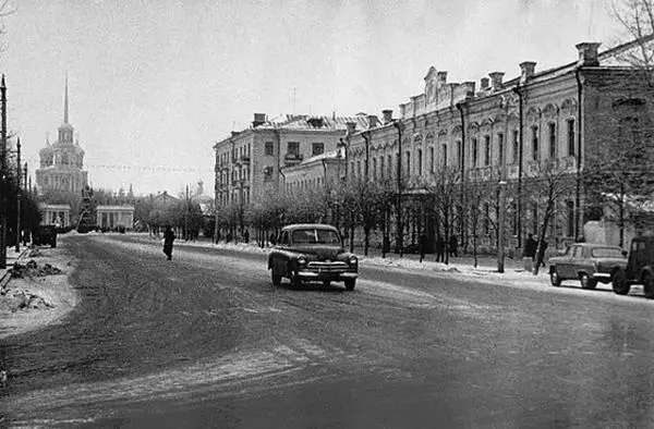 Здание средней школы в Рязани где преподавал АИСолженицын Из архива Льва - фото 139