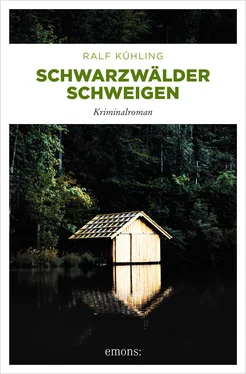 Ralf Kühling Schwarzwälder Schweigen обложка книги