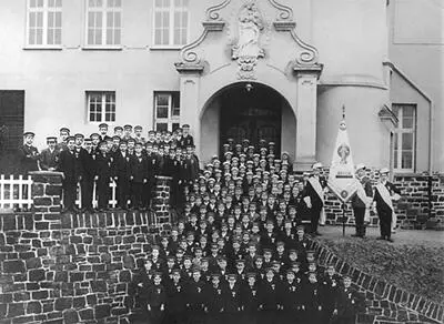 Foto 7 Todos los seminaristas del Seminario Menor de SchoenstattVallendar - фото 8