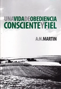 A. N. Martin Una Vida de Obediencia Consciente y Fiel обложка книги