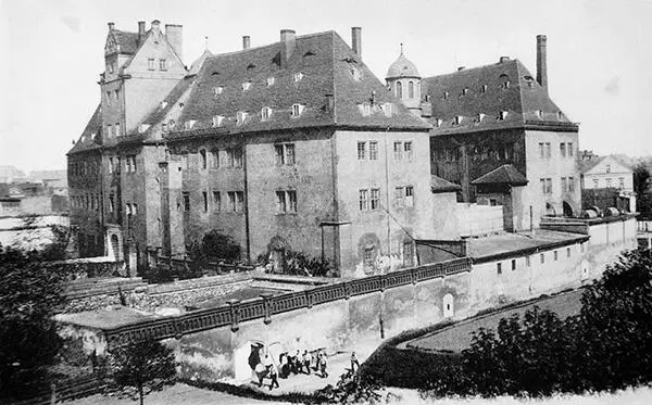 Schloß Osterstein 1865 Ob May in den offenen Zwischenzeiten ähnlich tätig - фото 5