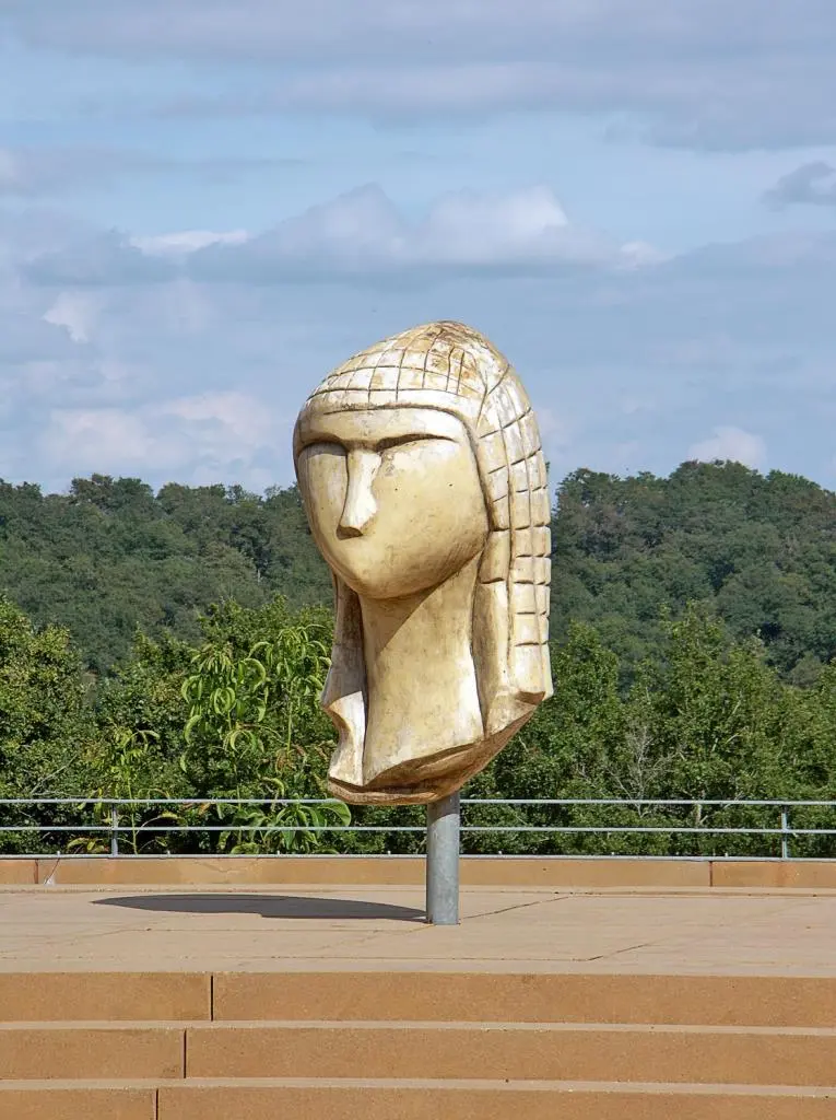 Zeugnisse von Kunst und Kultur aus allen Epochen sind in Südwestfrankreich - фото 3