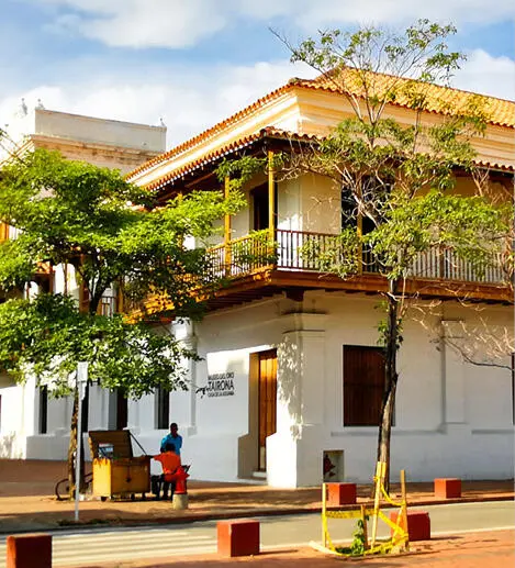 Exterior del Museo Casa de la Aduana Museo del Oro Tairona Después de haber - фото 13