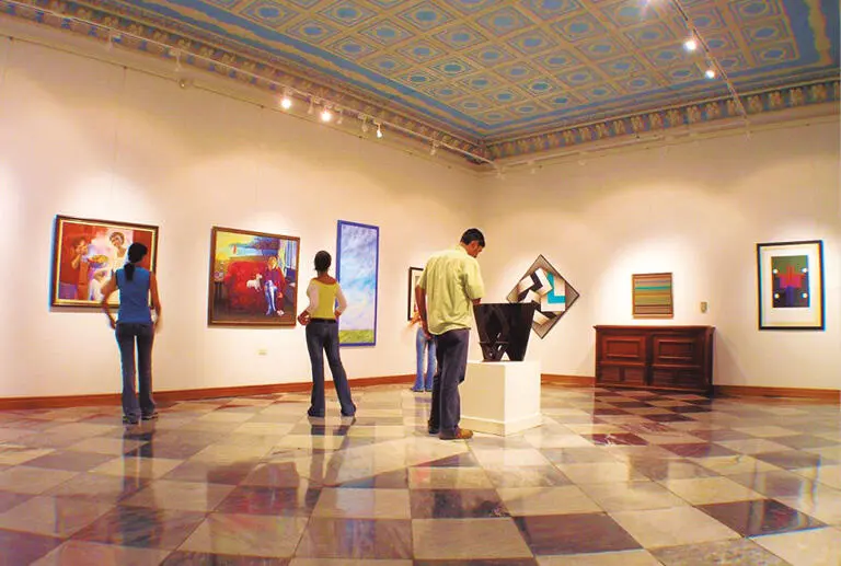 Centro Cultural San Juan Nepomuceno y Museo Etnográfico Sus horarios de - фото 12