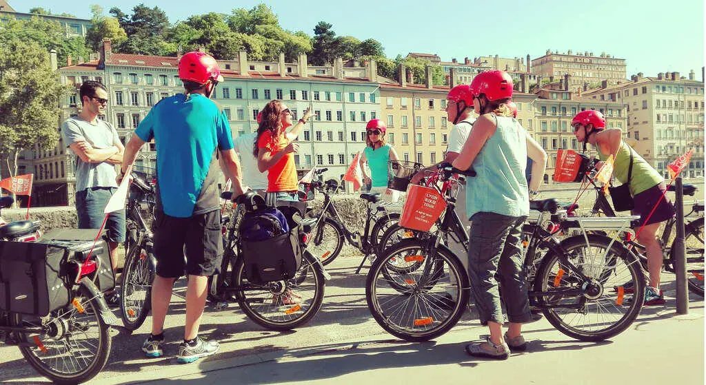 LYON BIKE TOUR Fiestas BEAUJOLAIS NOUVEAU - фото 173