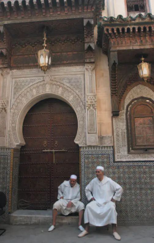 ma16033 ed Eingang zur Moschee Sidi Ahmed Tijani Wer Fès gründlich kennen - фото 651