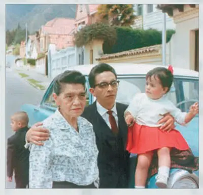 Mi Abuela Carmen Félix mi Papá y Marisol detrás Alfredo Los últimos - фото 29