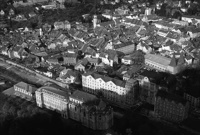 Blick vom Stadtschrofen in Feldkirch auf das Jesuitenkolleg Stella Matutina - фото 7