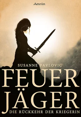 Susanne Pavlovic Feuerjäger 1: Die Rückkehr der Kriegerin обложка книги