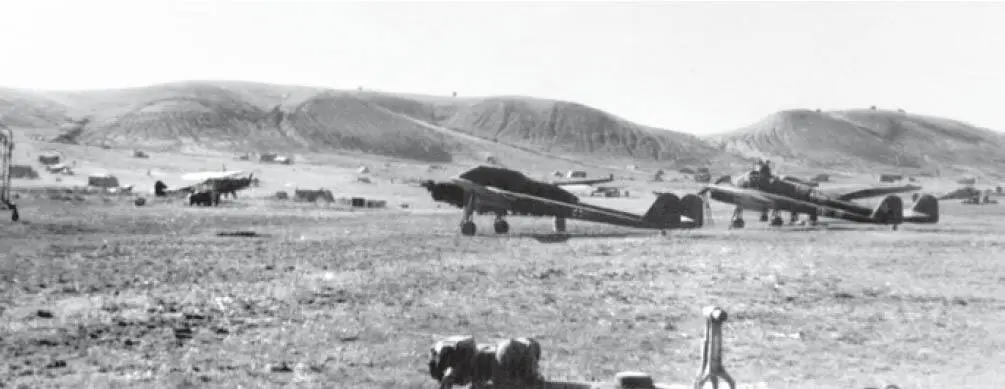 Feldflugplatz in der Donsteppe Dr Dibold Das Feldlazarett 44 war vom - фото 42