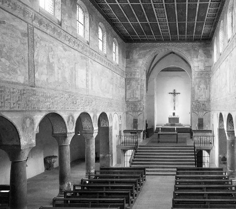 Reichenau Kirche mit ottonischen Wandmalereien Wenngleich die Abtei bis weit - фото 10