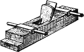 Рис 3 Медведка Рис 4 Струг прямой и кривой Рис 5 Долото Для придания - фото 6