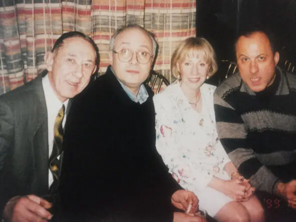 Прошутинская с коллегами Знаю что не следили за развитием своего ТВдетища - фото 20