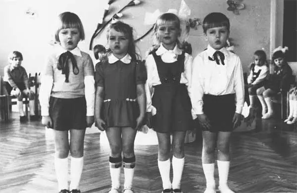 Наша детсадовская ABBA Даже в психбольнице однажды пели было страшно я - фото 4