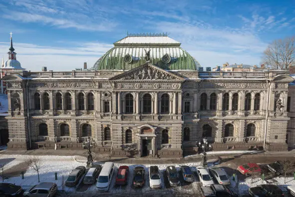 Музей прикладного искусства Петербург Барсуков стоял в громадном зале - фото 2