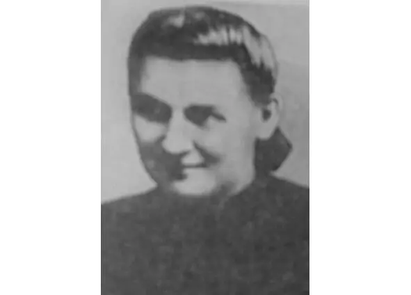 Драгун Лидия Даниловна Ее муж военнослужащий 25 июня 1941 года со своей - фото 1