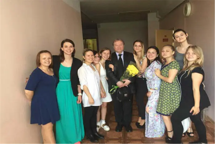 Выпускники Театрального техникума имени Л Филатова 2016 Уровень пиратства в - фото 6