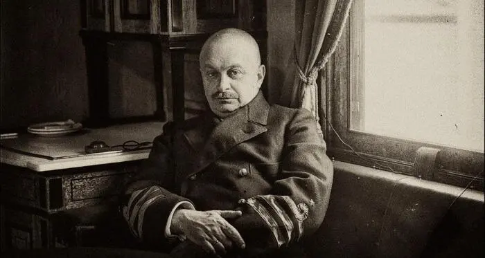Дмитрий Николаевич Вердеревский Отныне на всех кораблях в частях и штабах - фото 9