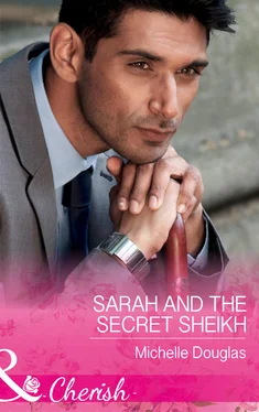 Michelle Douglas Sarah And The Secret Sheikh обложка книги